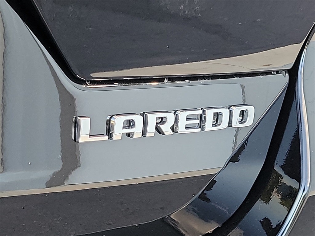 2023 Jeep Grand Cherokee GRAND CHEROKEE LAREDO X 4X2